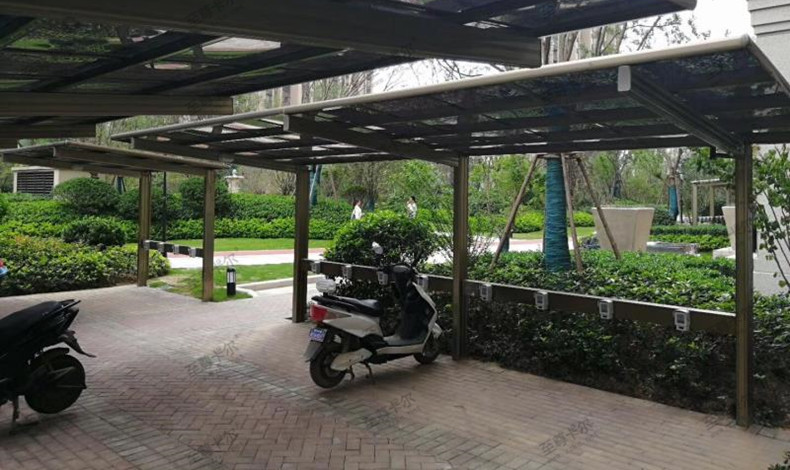 自行車棚.jpg 自行車棚.jpg