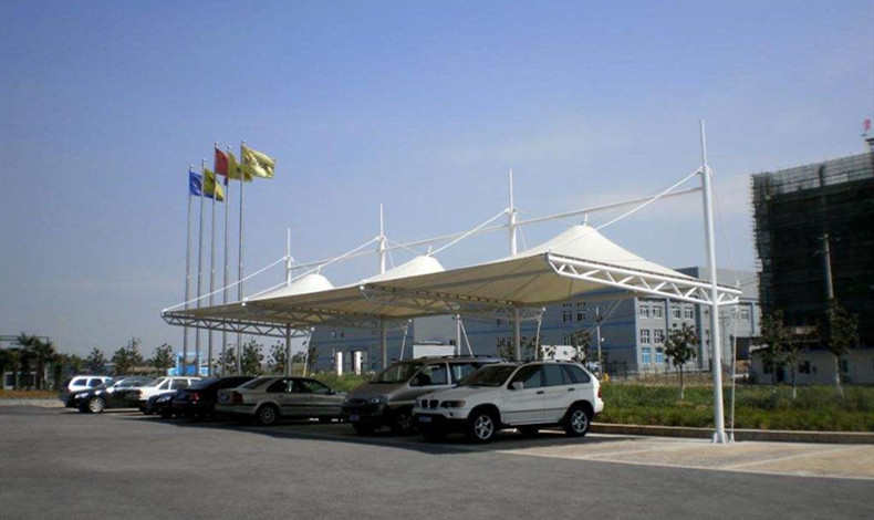 膜結構汽車棚的優勢.jpg 膜結構汽車棚的優勢.jpg