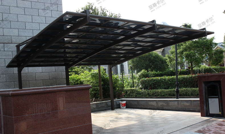 至尊卡爾耐力板車(chē)棚.jpg 至尊卡爾耐力板車(chē)棚.jpg