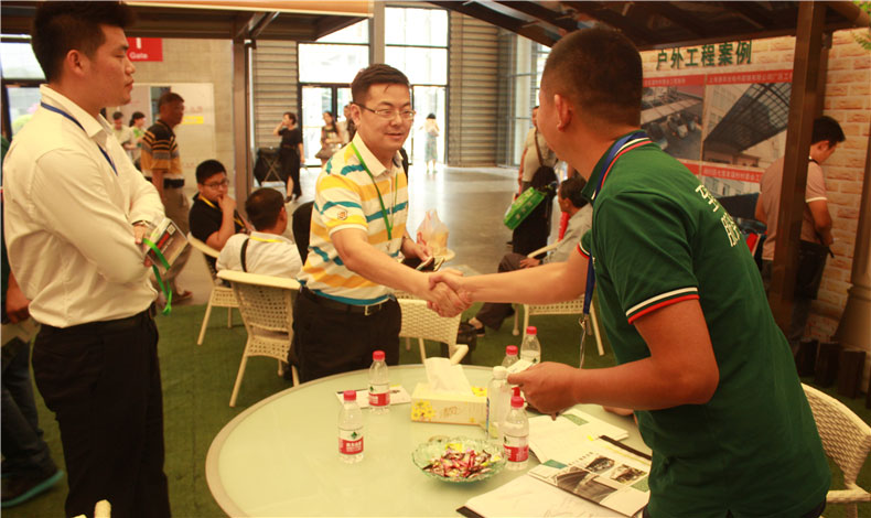 江西—南昌—?jiǎng)⒖?>
                        </div>
                        <div   id=