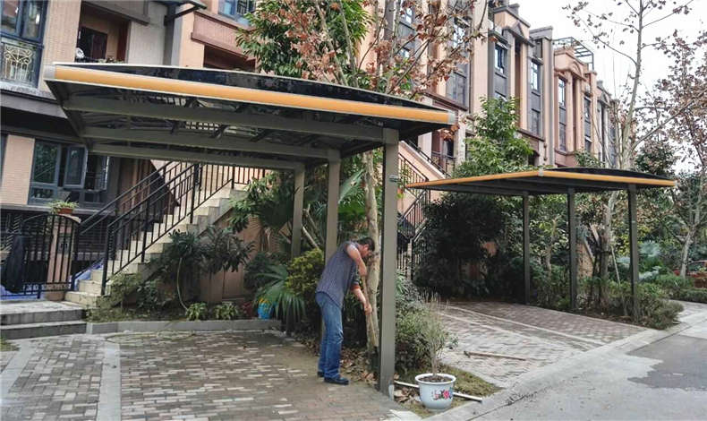  改善冬季霜雪對車輛損害，汽車停車棚必不可少