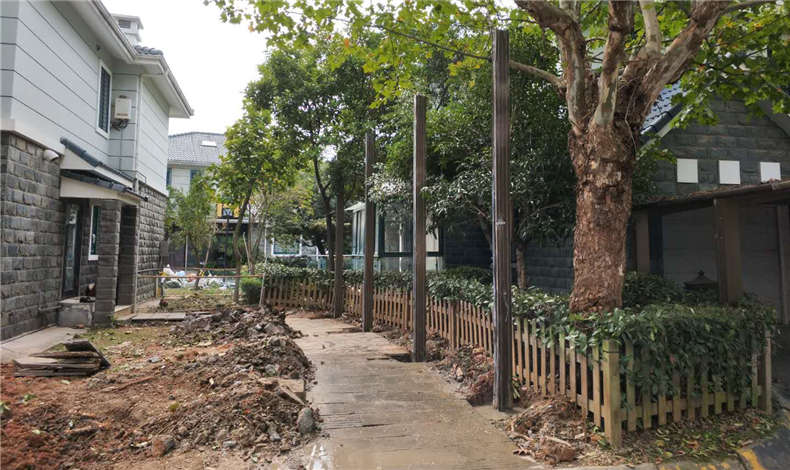 預埋車棚雨棚立柱，嚴格執行標準