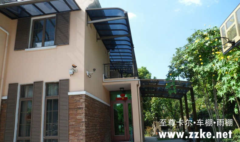 搭建雨棚的幾種常見(jiàn)材料