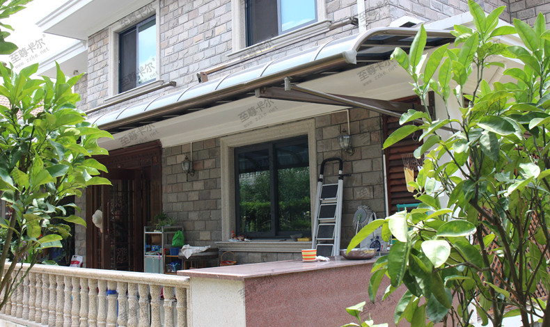 18年耐力板雨棚廠家分享別墅雨棚圖片實例 至尊卡爾
