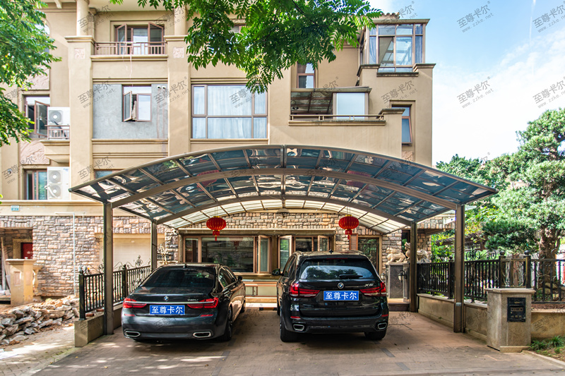 常見(jiàn)的車(chē)棚材質(zhì)有哪些