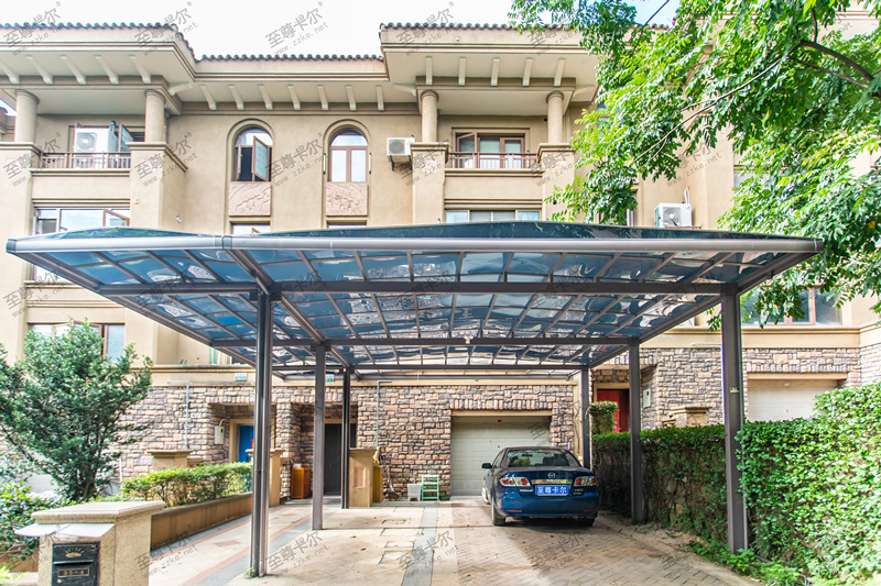 了解了耐力板車(chē)棚，終于知道家用停車(chē)棚為什么選擇它