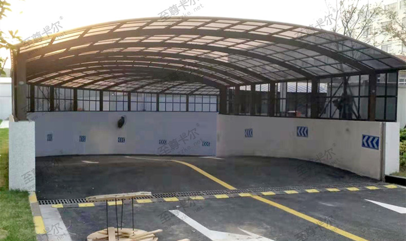 鋼化玻璃車庫入口棚這么危險你還不知道？記好這些知識可別踩大坑