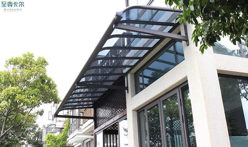 耐力板陽光棚圖片？耐力板雨棚多少錢一平方？