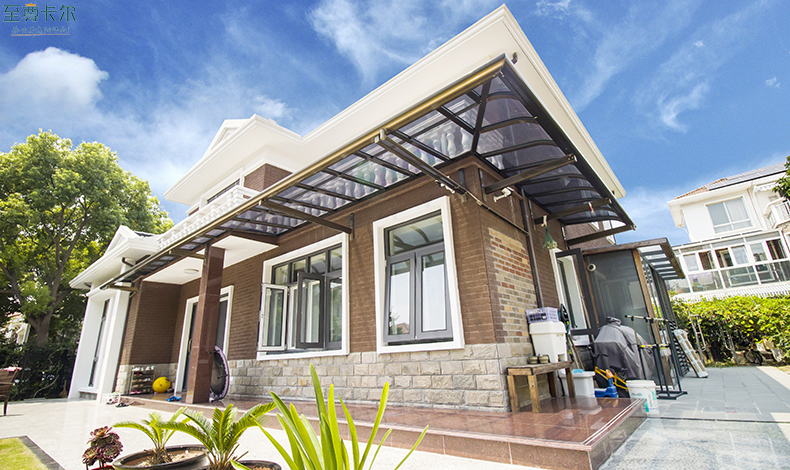 東莞pc耐力板遮陽棚？雨棚價格多少錢一平？