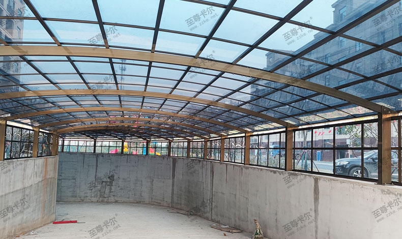 地下停車場(chǎng)入口雨棚做法？地下車庫(kù)雨棚效果圖
